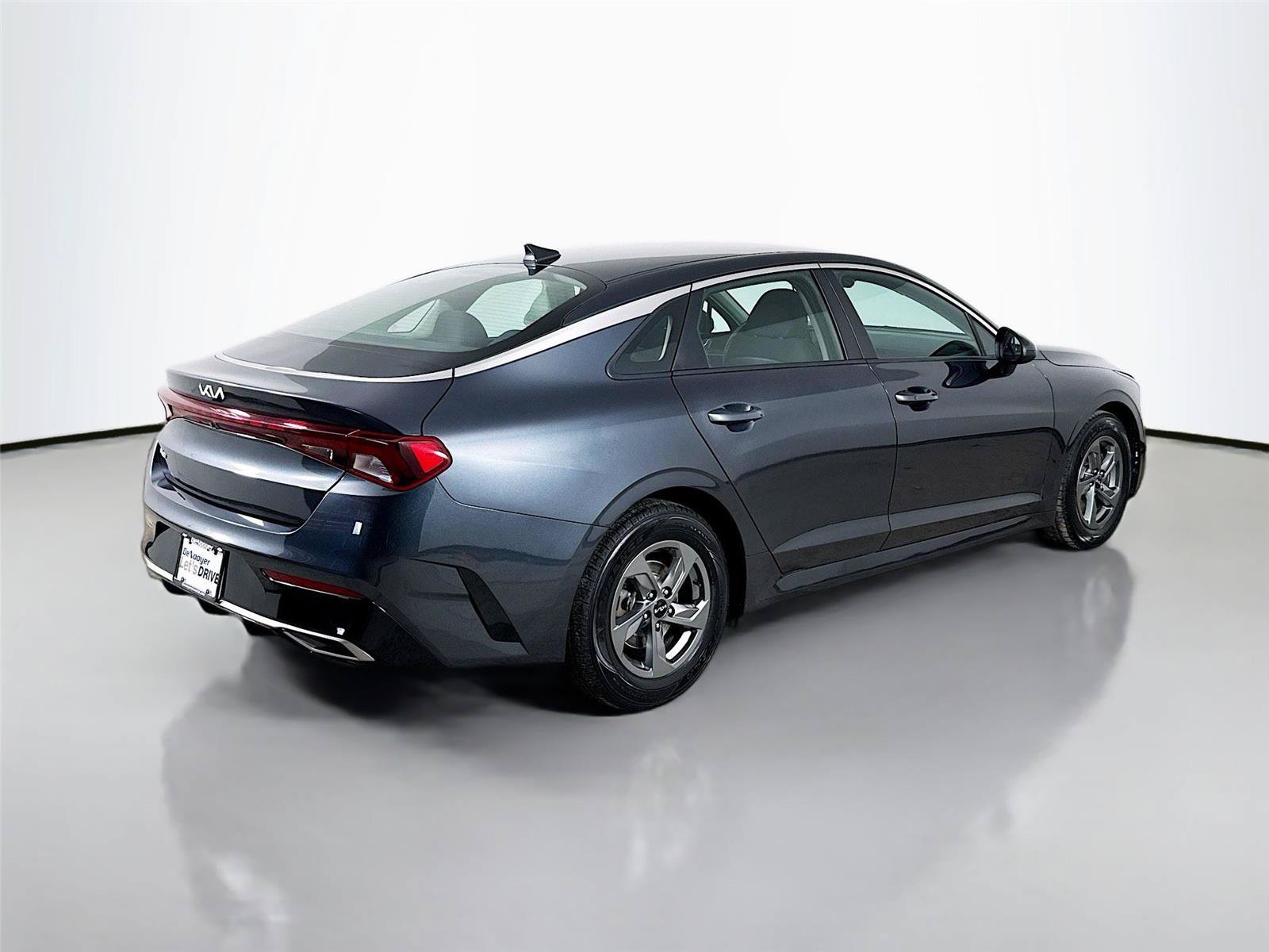 Used 2022 Kia K5 LXS image 9