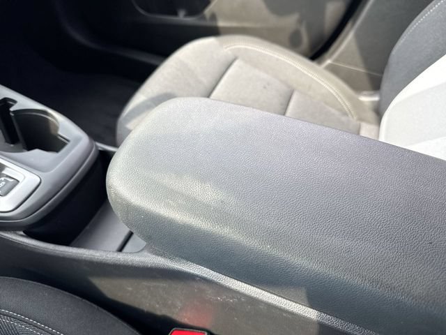 Used 2025 Chevrolet Trax RS FWD image 21