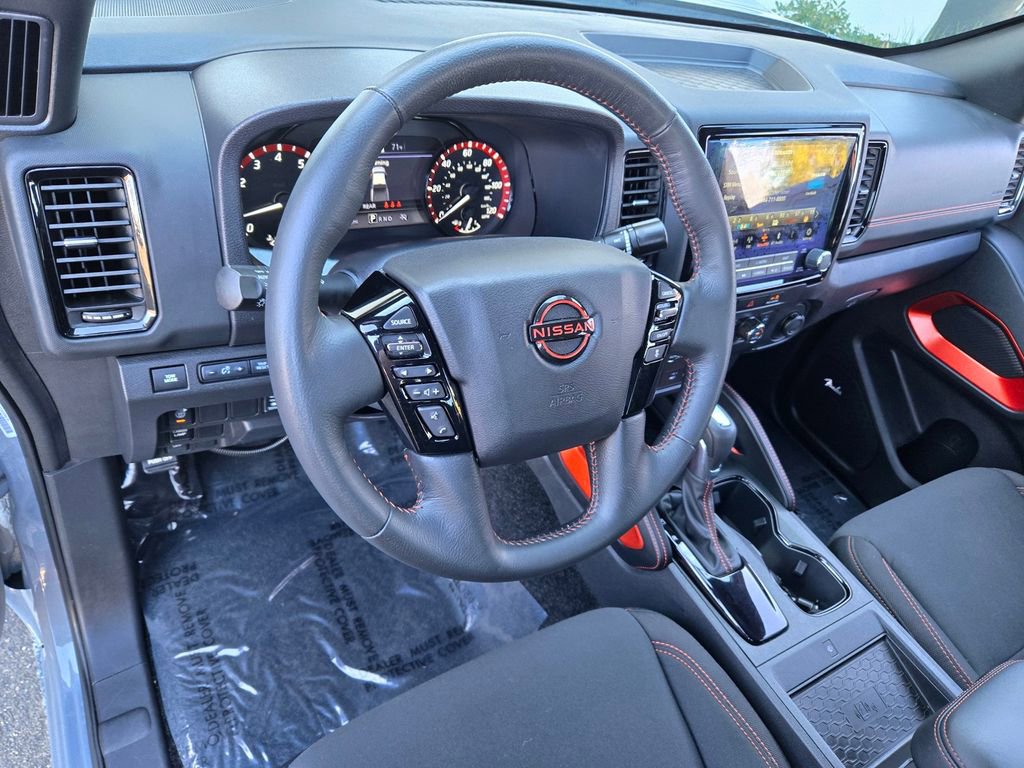 Used 2024 Nissan Frontier Pro-X w/ Pro Convenience Package image 13