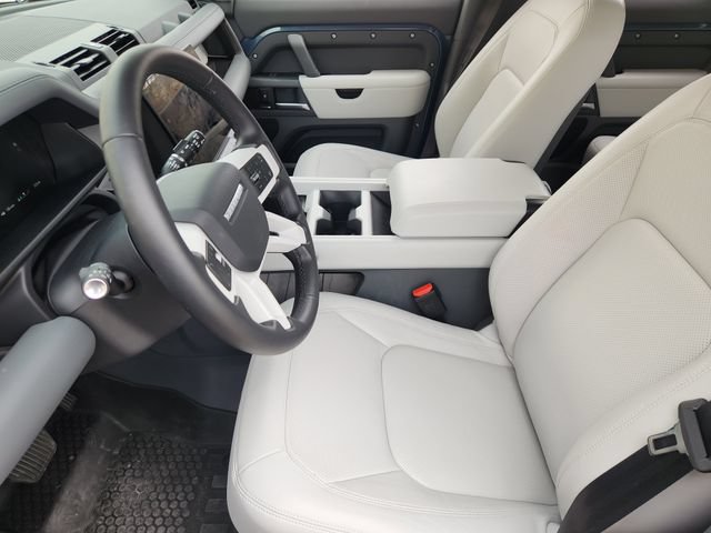 Used 2026 Land Rover Defender 110 S AWD/4WD image 13