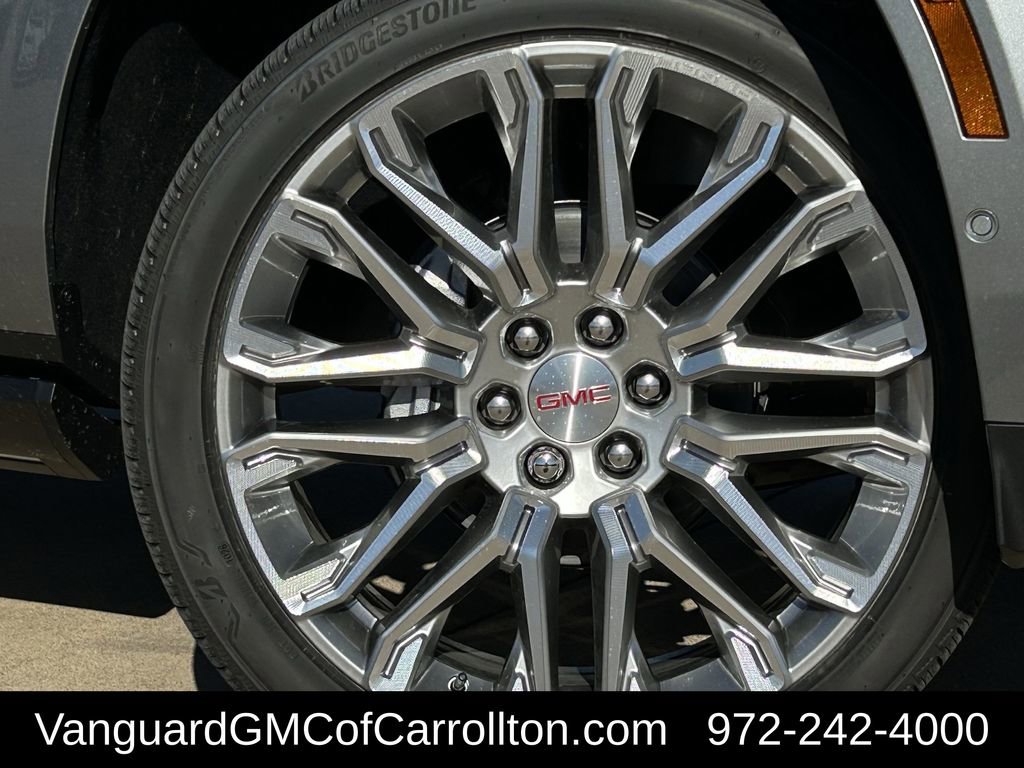 New 2026 GMC Yukon Denali w/ Denali Reserve Package AWD/4WD image 9