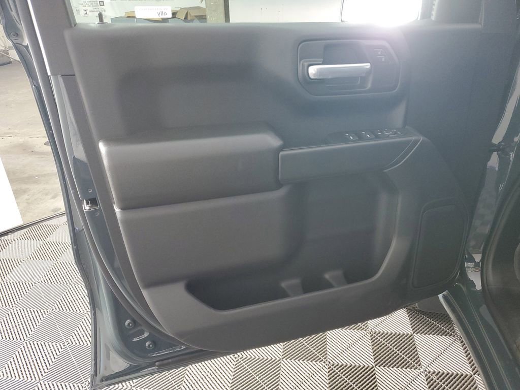 New 2026 Chevrolet Silverado 1500 Custom Trail Boss w/ Dark Appearance Package image 26