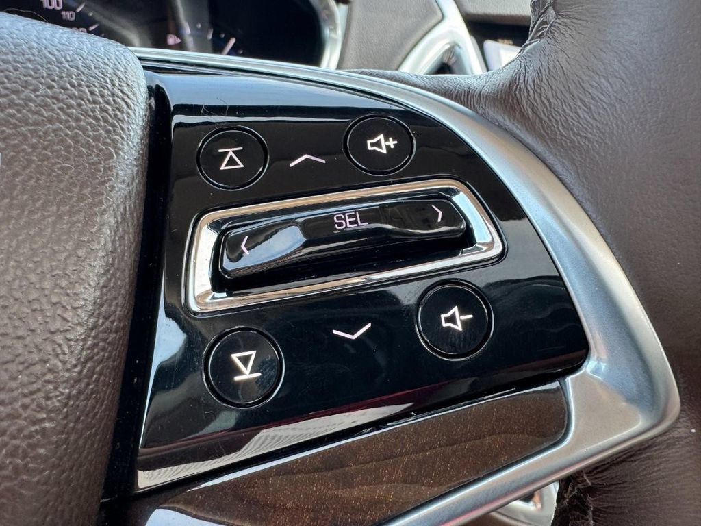 Used 2013 Cadillac SRX Luxury AWD/4WD image 19