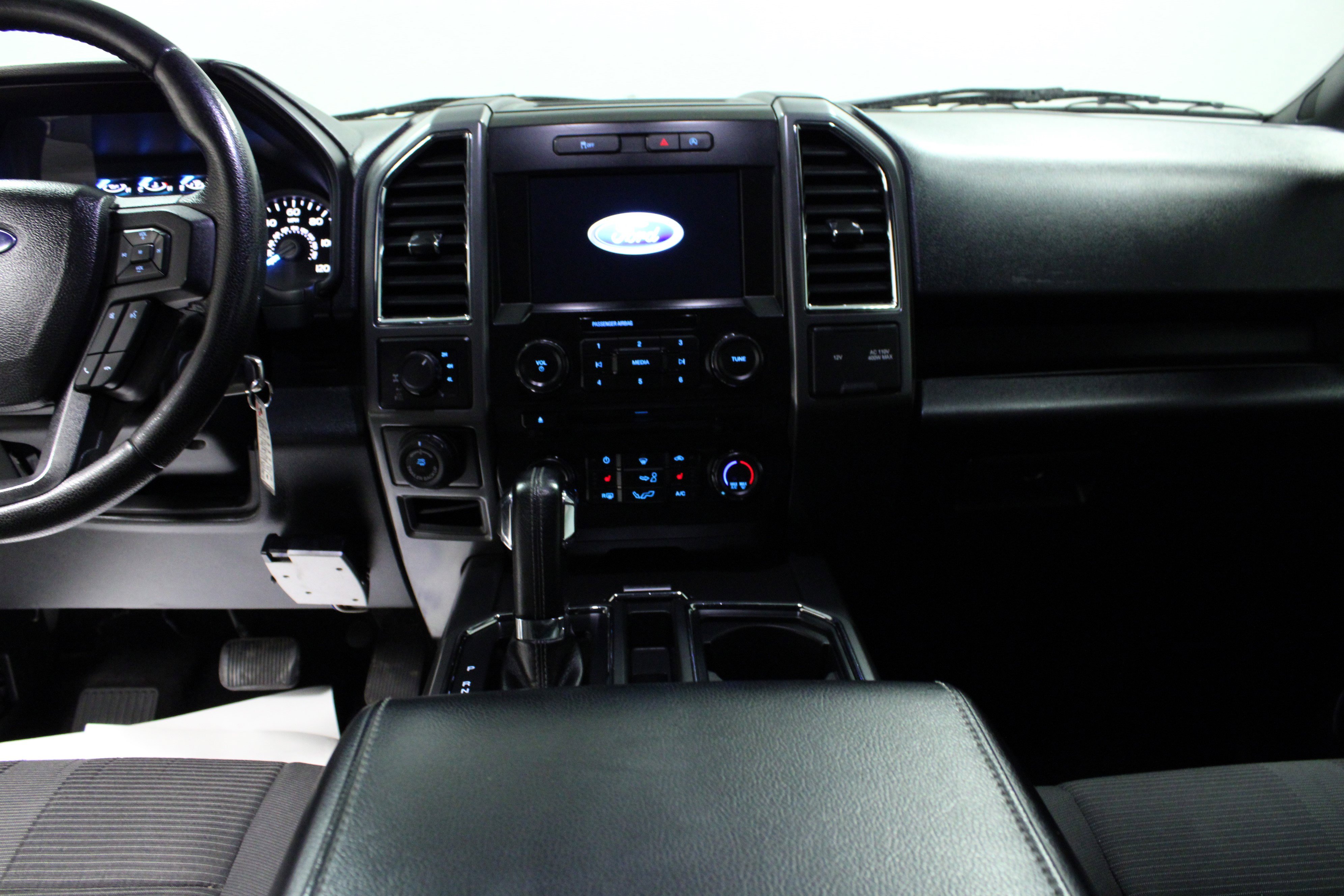 Used 2016 Ford F150 XLT w/ Equipment Group 302A Luxury image 18