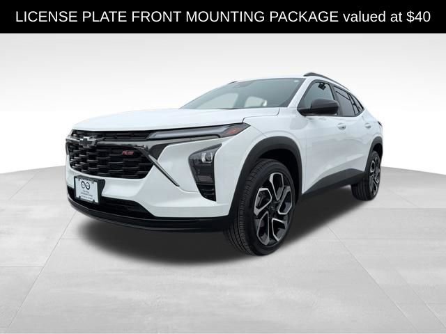 Used 2025 Chevrolet Trax RS w/ Driver Confidence Package image 3