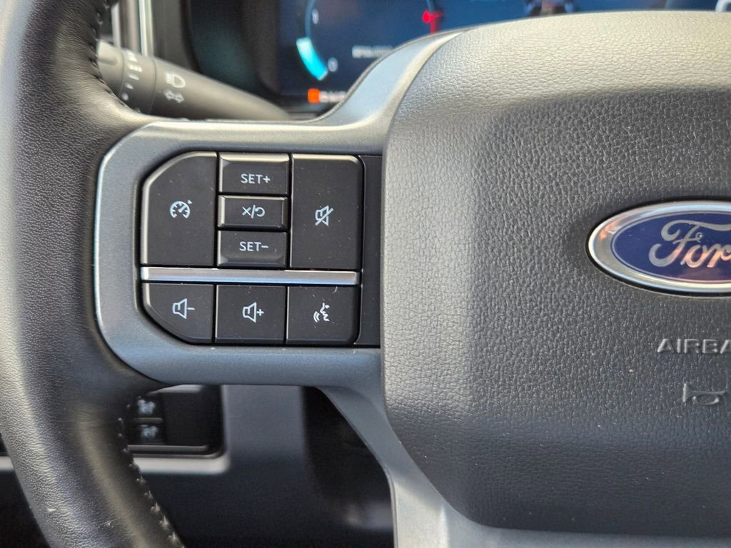 Used 2024 Ford F350 Lariat image 22