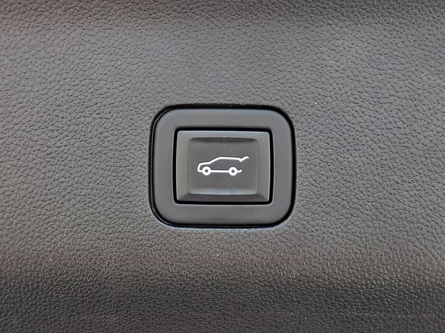 Used 2021 Chevrolet Tahoe LT w/ LT Signature Package AWD/4WD image 32