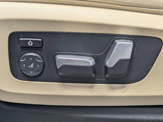 Used 2020 BMW X5 sDrive40i w/ Convenience Package RWD image 11