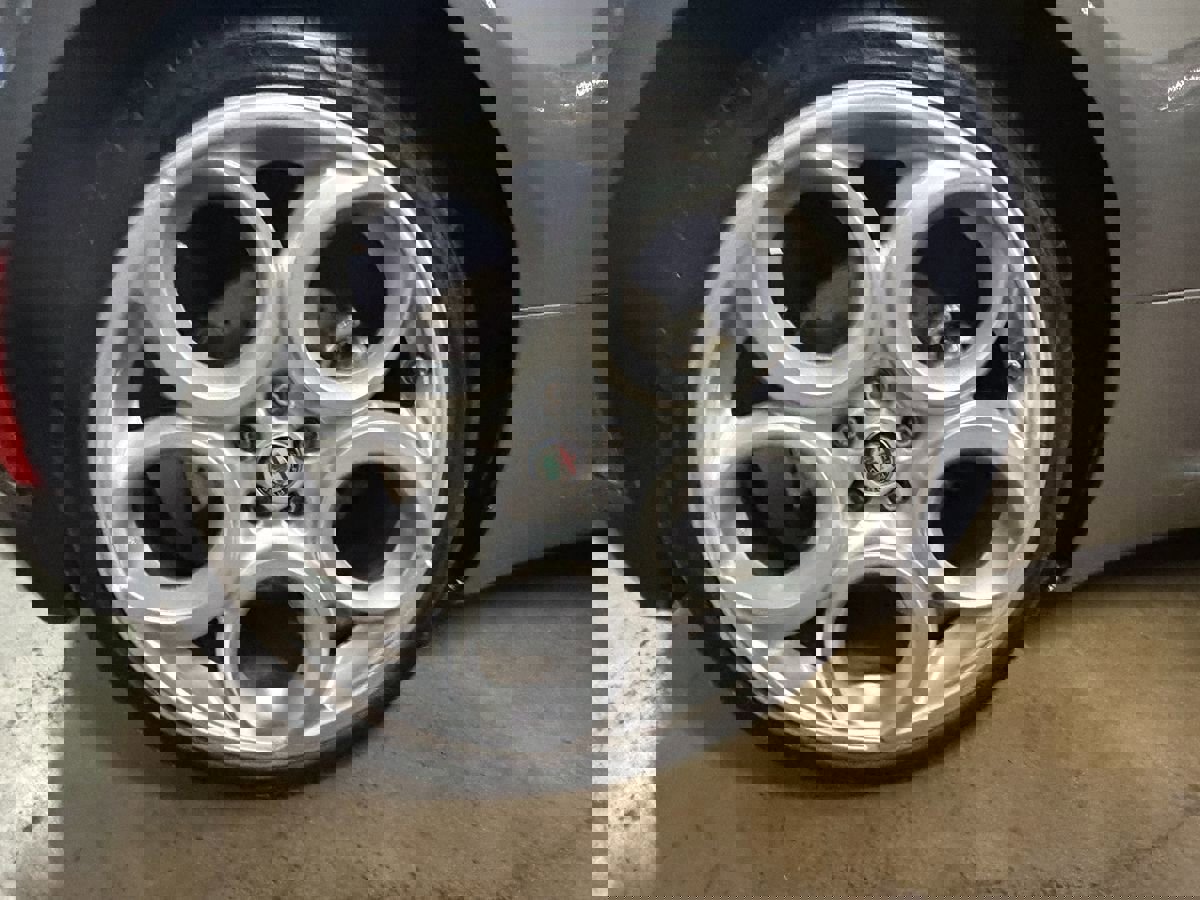 Used 2018 Alfa Romeo 4C Spider w/ Convenience Group - Spider image 4