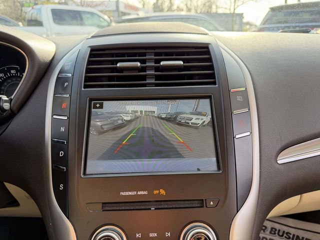 Used 2018 Lincoln MKC Premiere image 18