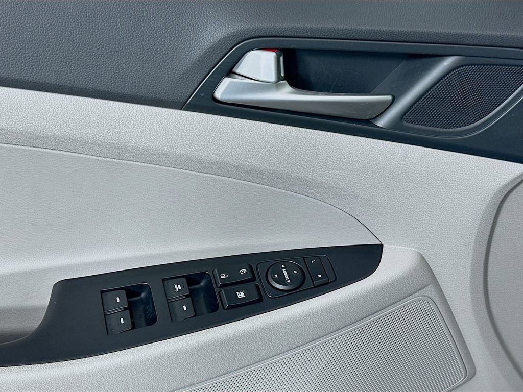 Used 2019 Hyundai Tucson SEL image 17