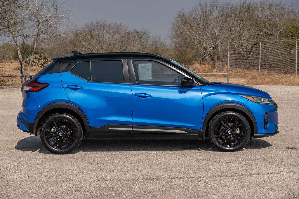 Used 2021 Nissan Kicks SR image 8