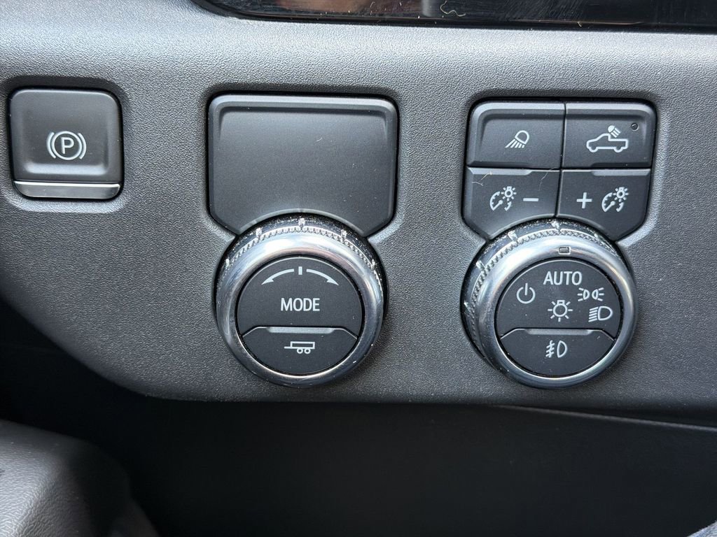 Used 2022 GMC Sierra 1500 Elevation w/ Elevation Premium Package RWD image 18