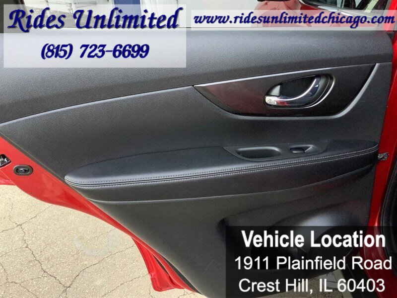 Used 2017 Nissan Rogue SV w/ SV Premium Package AWD/4WD image 24