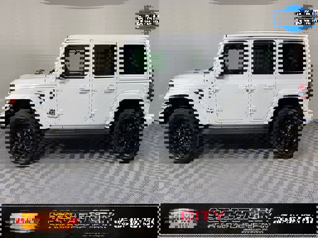 Used 2022 Jeep Wrangler Unlimited Sahara image 4