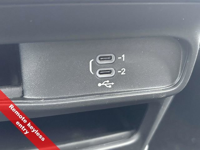 New 2026 Chrysler Pacifica Select image 33