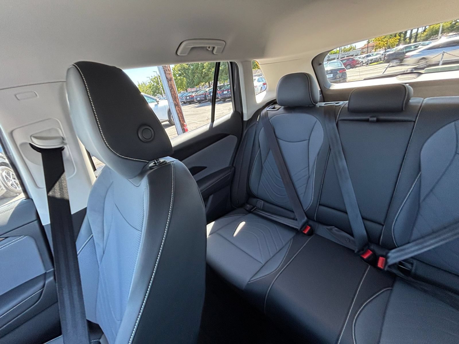 Used 2026 Volkswagen Tiguan SE AWD/4WD image 41