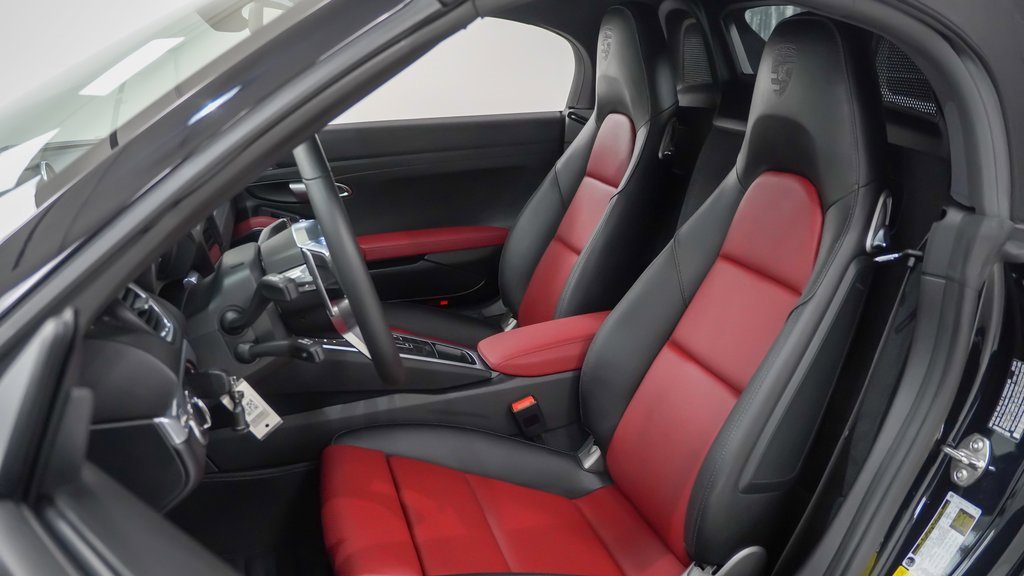 Used 2025 Porsche 718 Boxster image 5