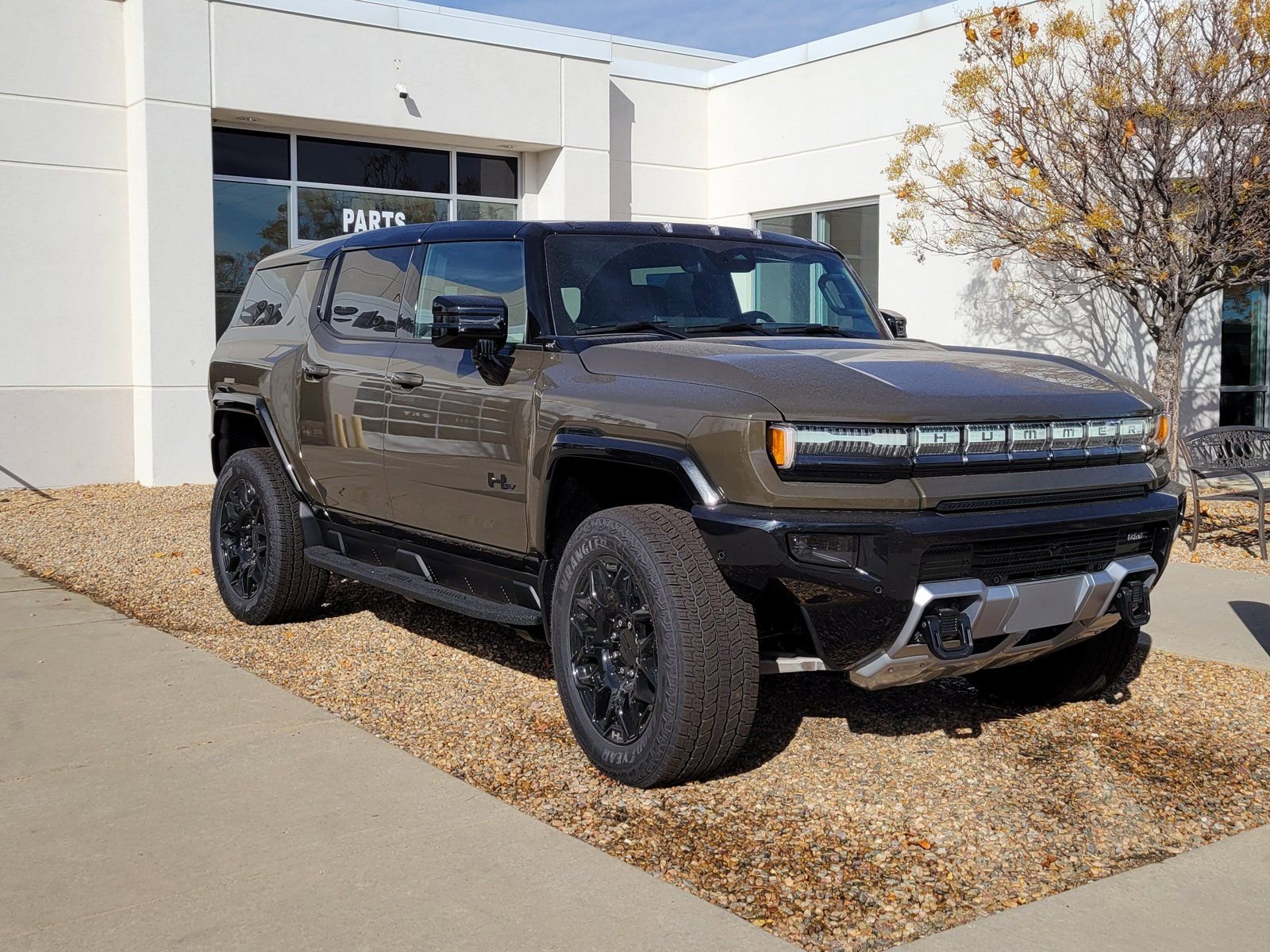 New 2026 GMC Hummer EV SUV w/ LPO, Dark Essentials Package image 1