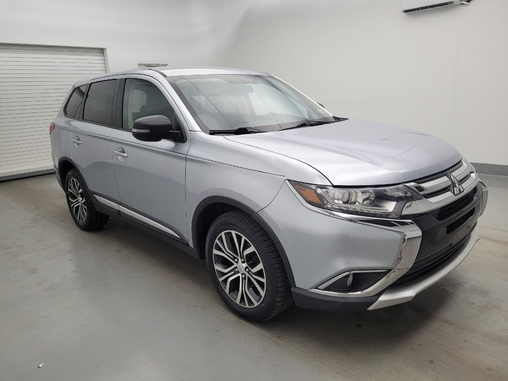 Used 2017 Mitsubishi Outlander SE AWD/4WD image 11