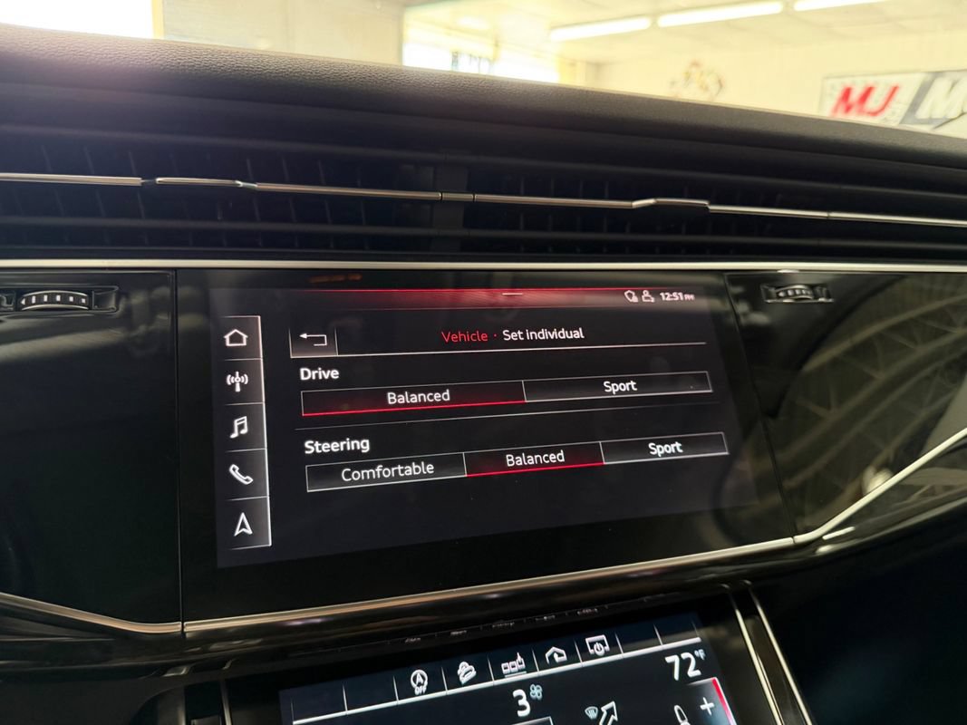 Used 2020 Audi Q7 3.0T Premium Plus w/ Premium Plus Package AWD/4WD image 23