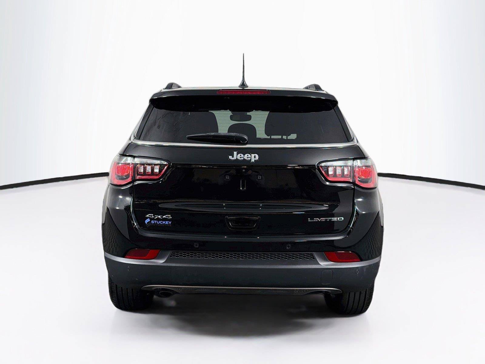Used 2023 Jeep Compass Limited w/ Elite Group AWD/4WD image 10