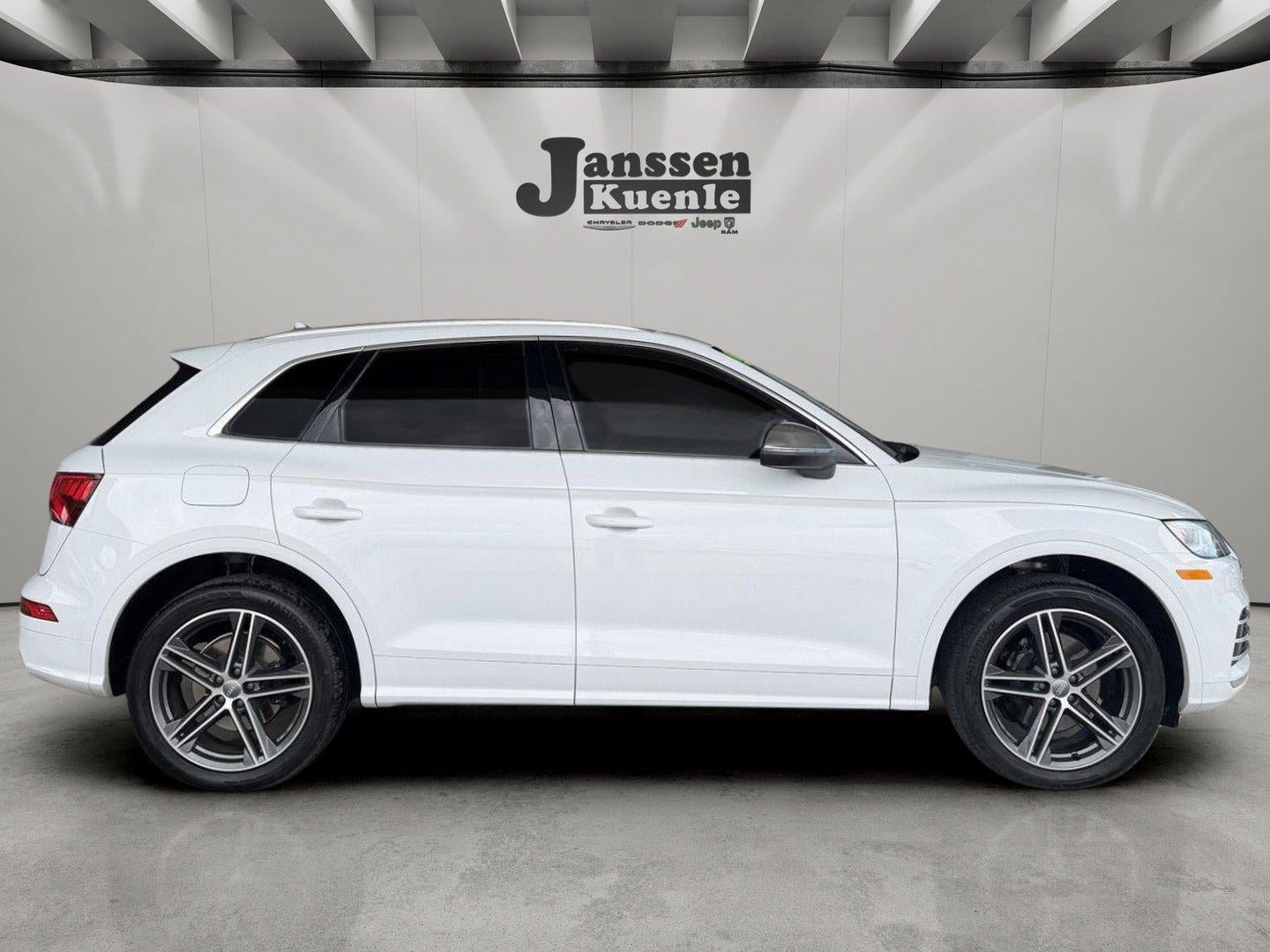 Used 2020 Audi SQ5 Premium Plus AWD/4WD image 4