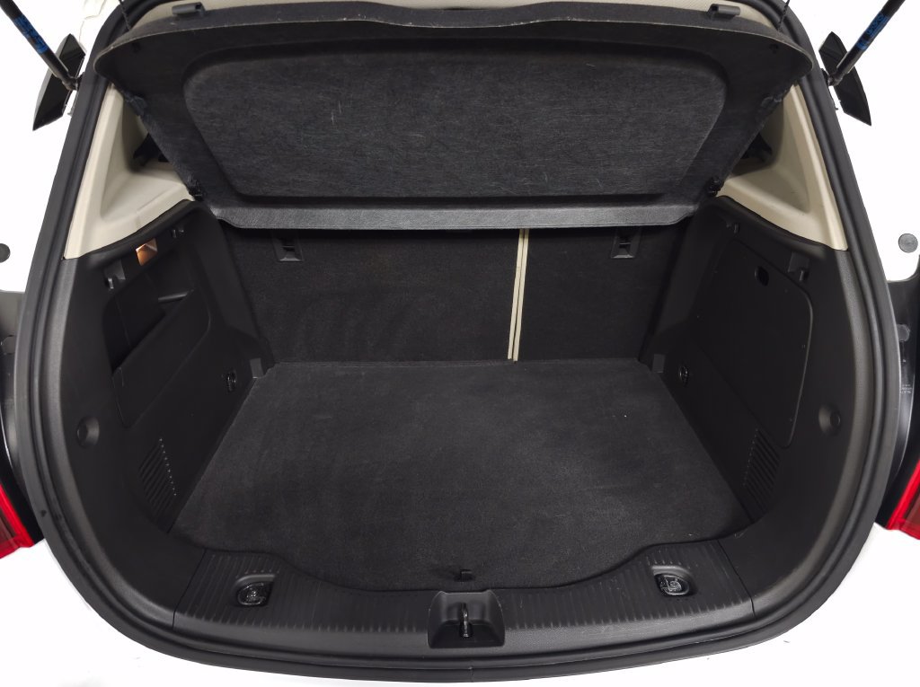 Used 2017 Buick Encore Essence w/ Experience Buick Package FWD image 7