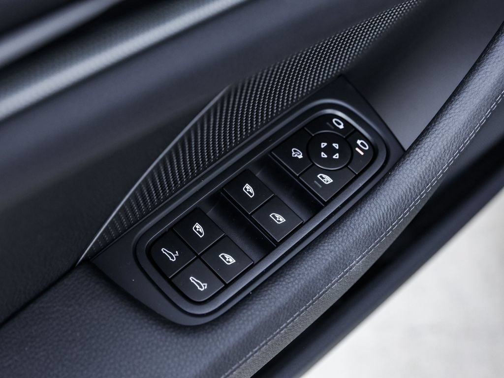 New 2026 Porsche Panamera RWD image 31