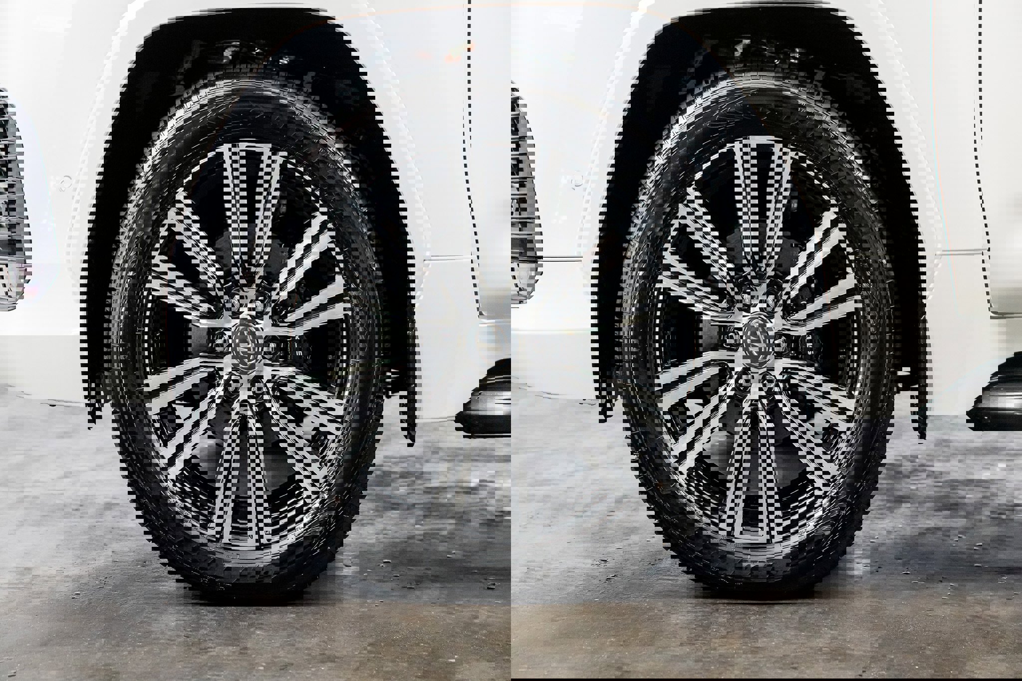 Used 2025 Lexus LX 700h Luxury image 12