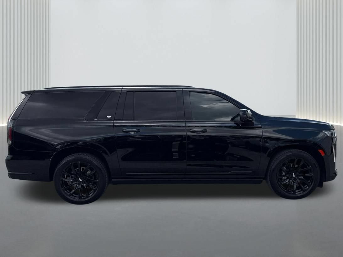 Certified 2023 Cadillac Escalade ESV Sport Platinum w/ LPO, ONYX Package RWD image 5