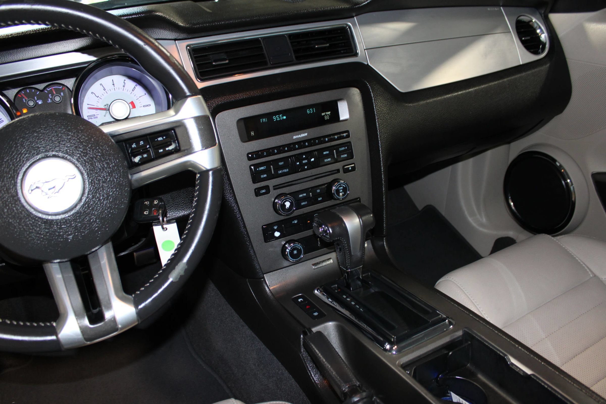 Used 2011 Ford Mustang Premium w/ Security Pkg RWD image 13