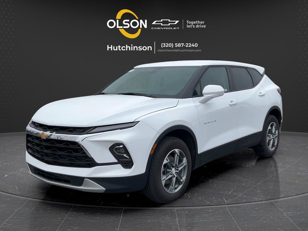 Certified 2025 Chevrolet Blazer LT AWD/4WD image 1