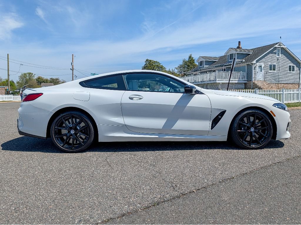 Used 2023 BMW M850i xDrive Coupe image 4