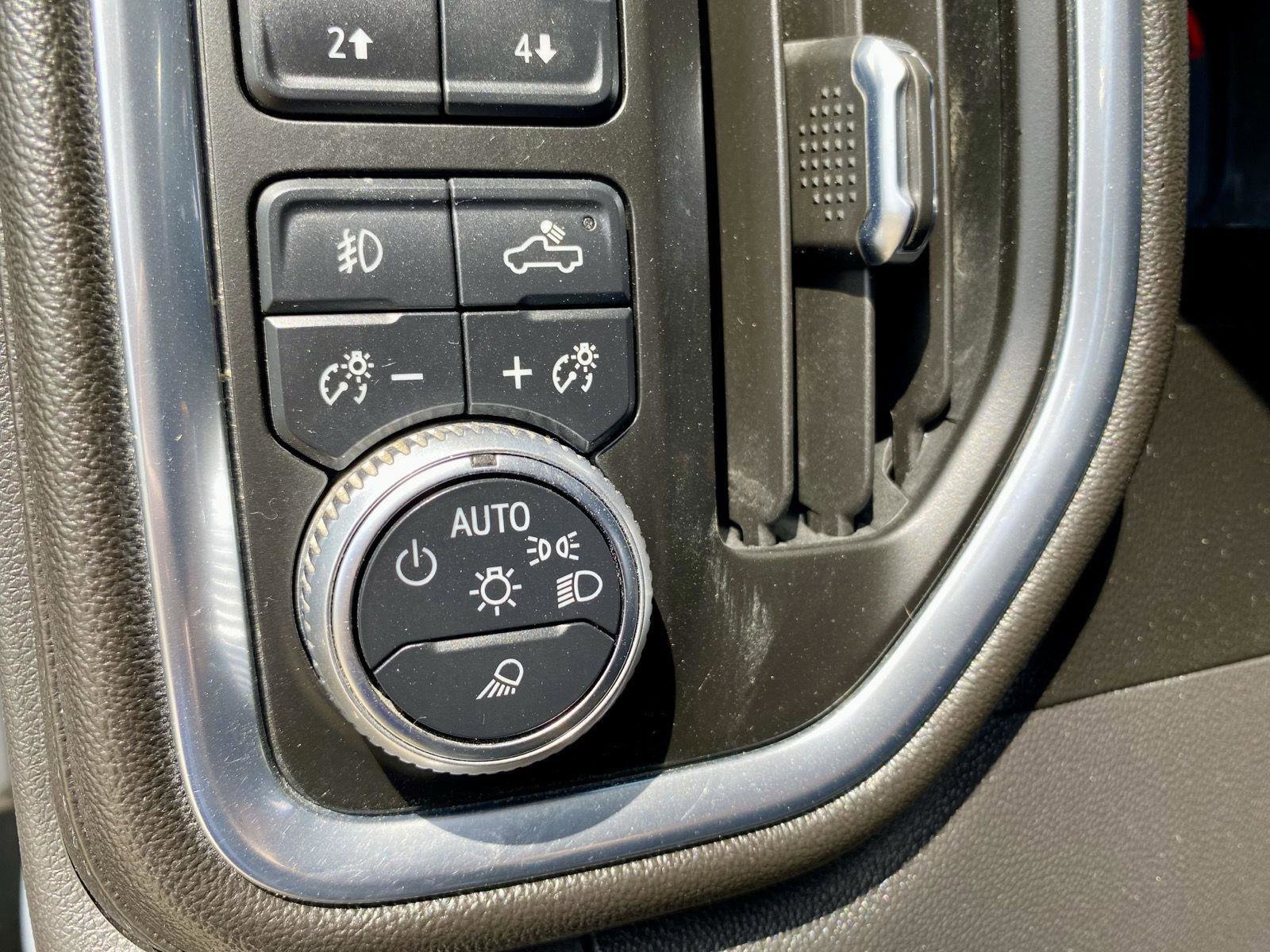 Used 2020 GMC Sierra 1500 SLT w/ SLT Premium Plus Package image 31