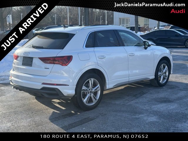 Used 2023 Audi Q3 2.0T Premium Plus w/ Premium Plus Package image 5