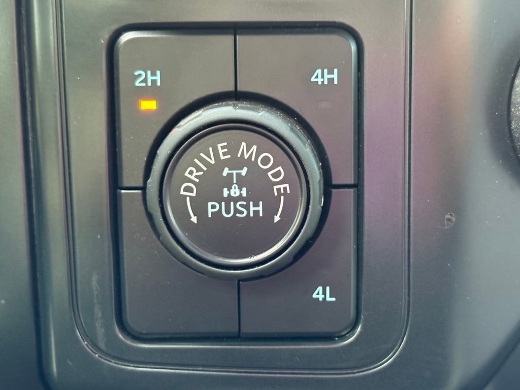 Used 2025 Ford F150 XL w/ Equipment Group 103A High AWD/4WD image 25