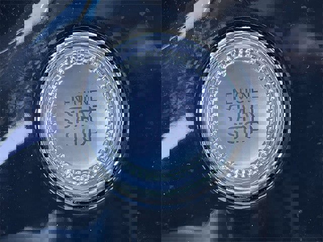 Used 2025 Genesis G70 2.5T image 21