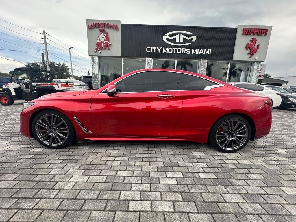Used 2017 INFINITI Q60 Red Sport 400 RWD image 5