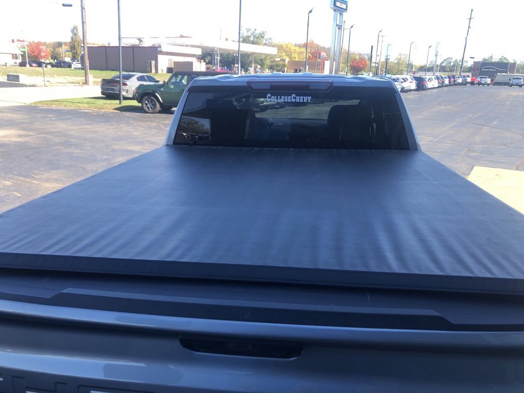 Used 2023 Chevrolet Silverado 1500 LT image 8