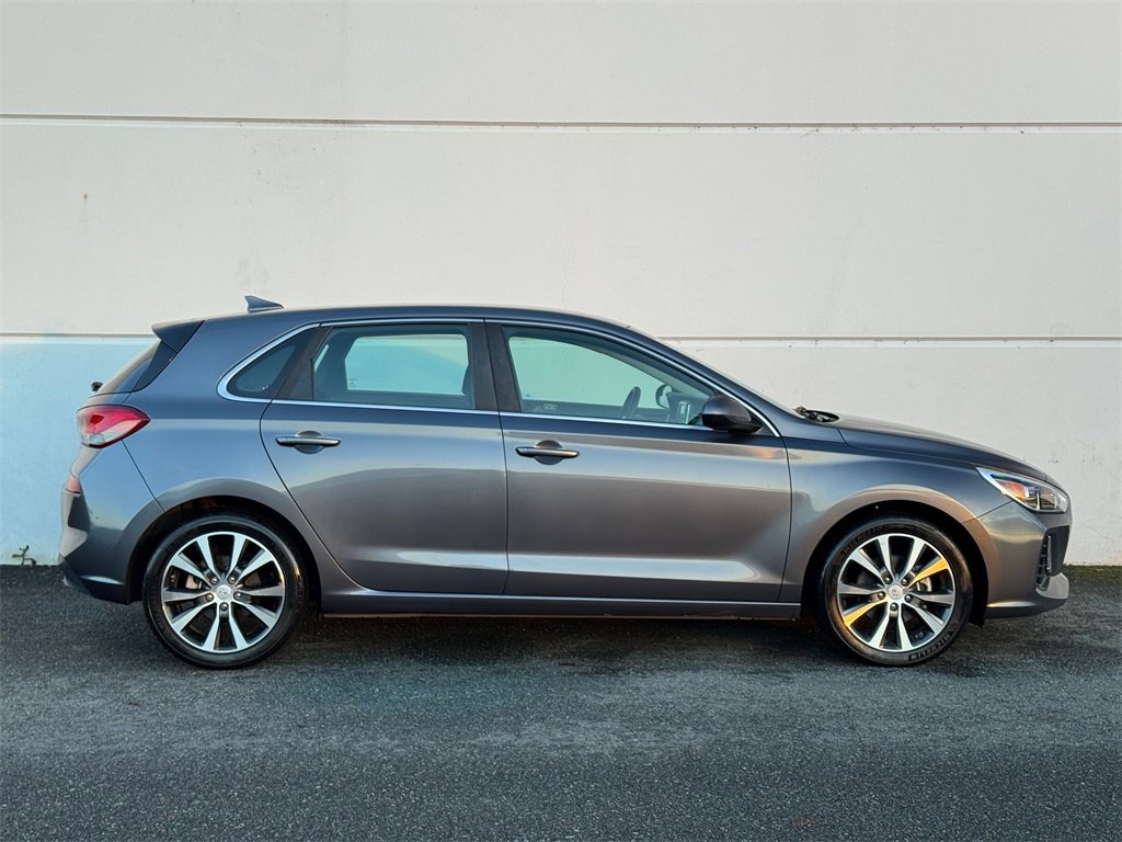 Used 2018 Hyundai Elantra GT image 8