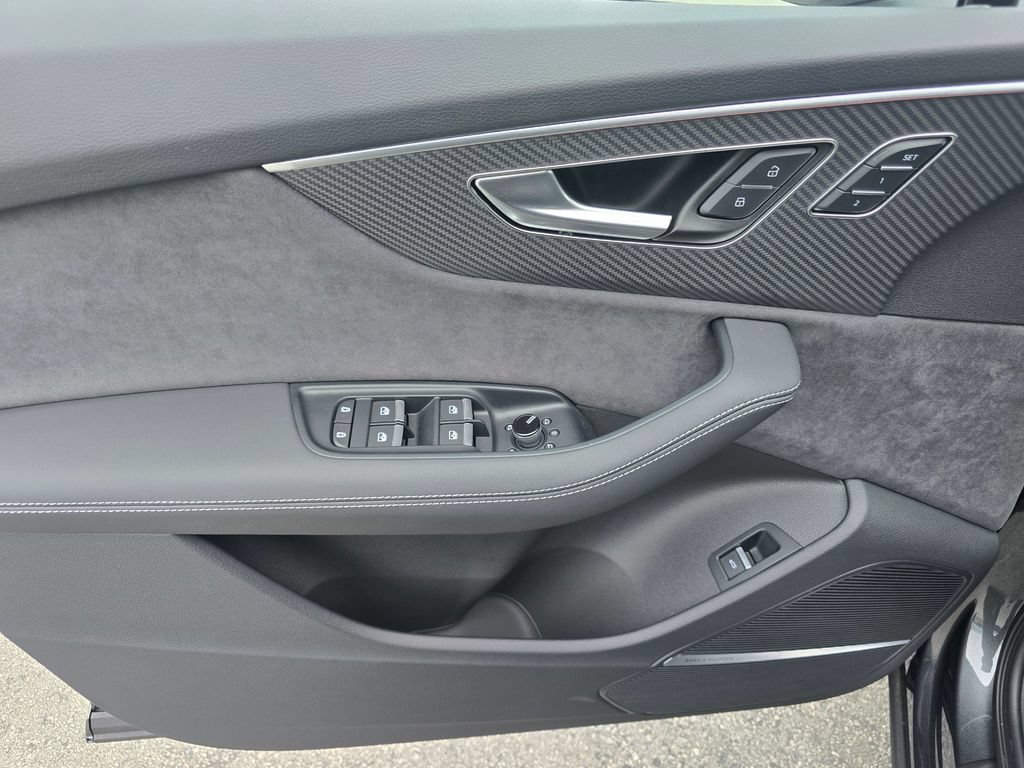 New 2026 Audi SQ7 Premium Plus AWD/4WD image 21