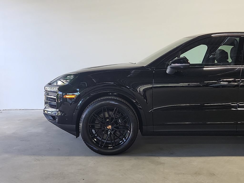 New 2026 Porsche Cayenne Coupe AWD/4WD image 6