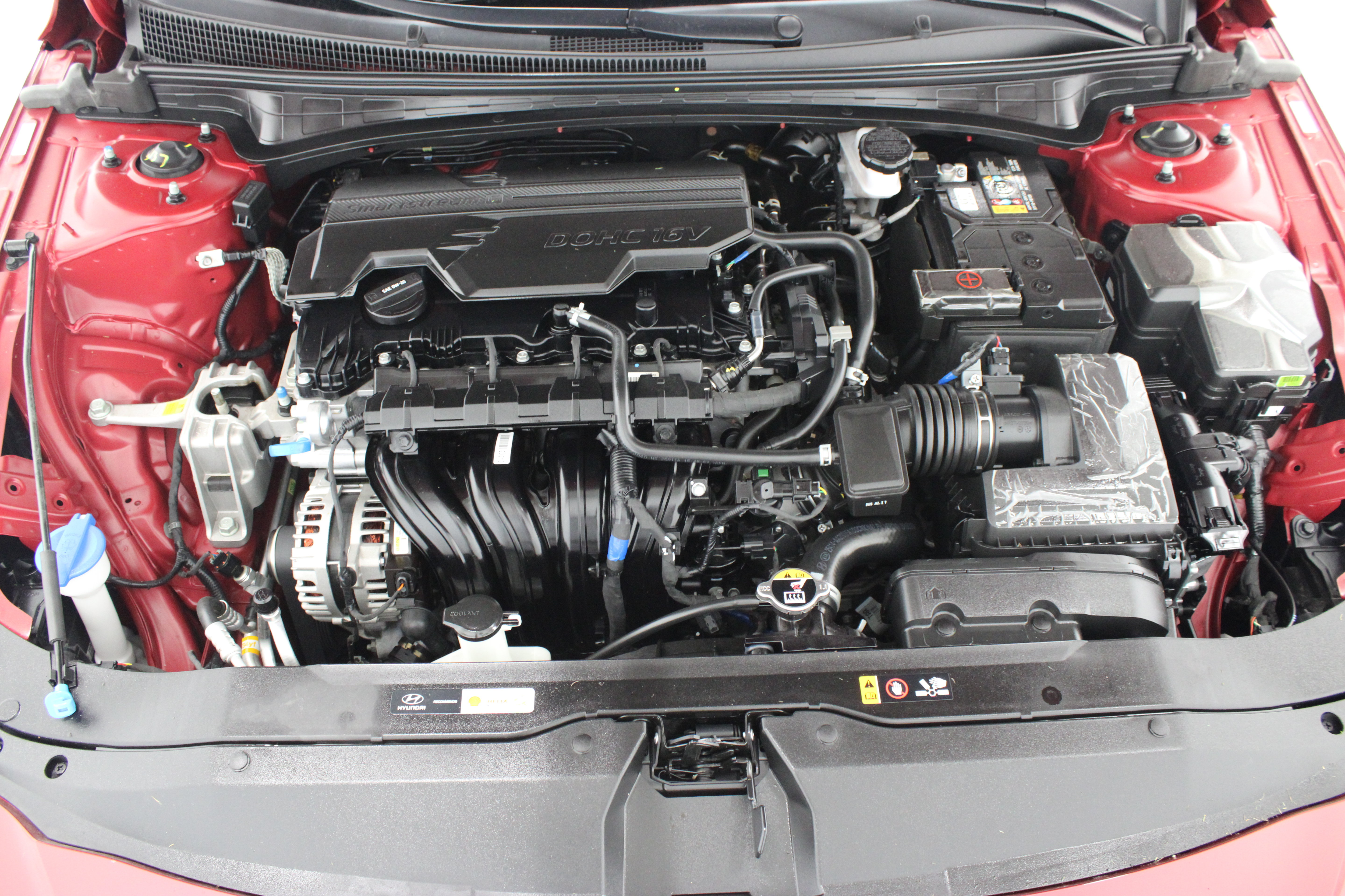 Used 2025 Hyundai Elantra SE FWD image 35