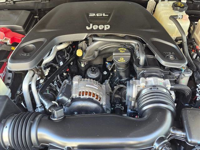 Used 2021 Jeep Gladiator Sport w/ Trailer Tow Package AWD/4WD image 19