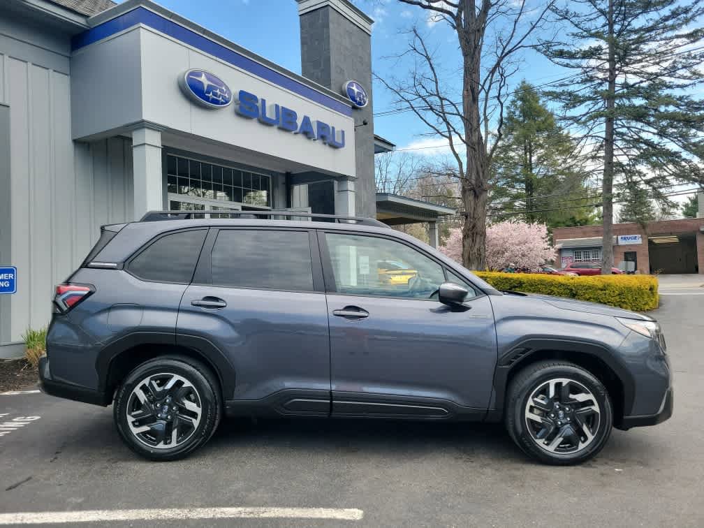 Certified 2025 Subaru Forester Premium AWD/4WD image 2