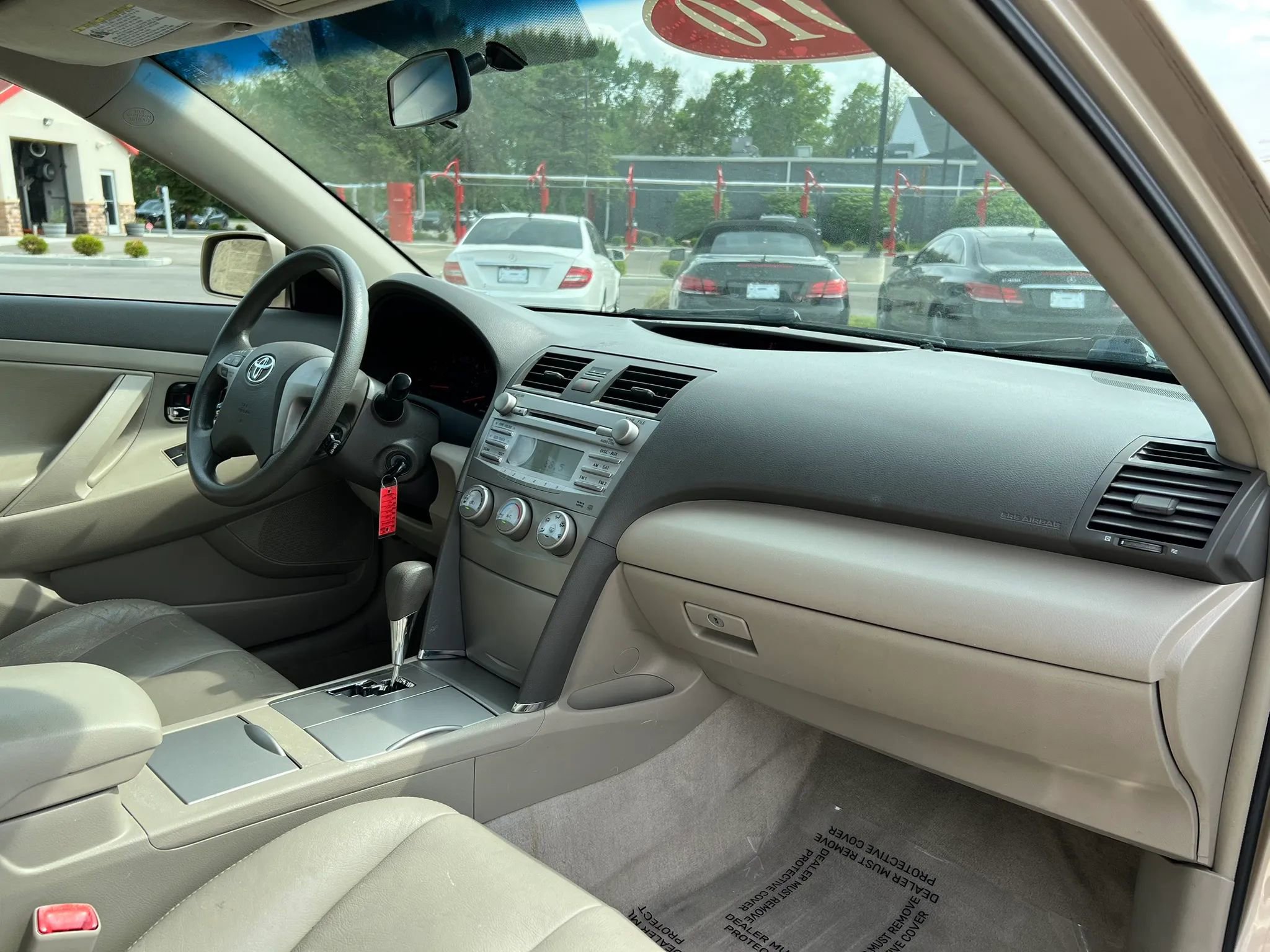 Used 2010 Toyota Camry FWD image 18