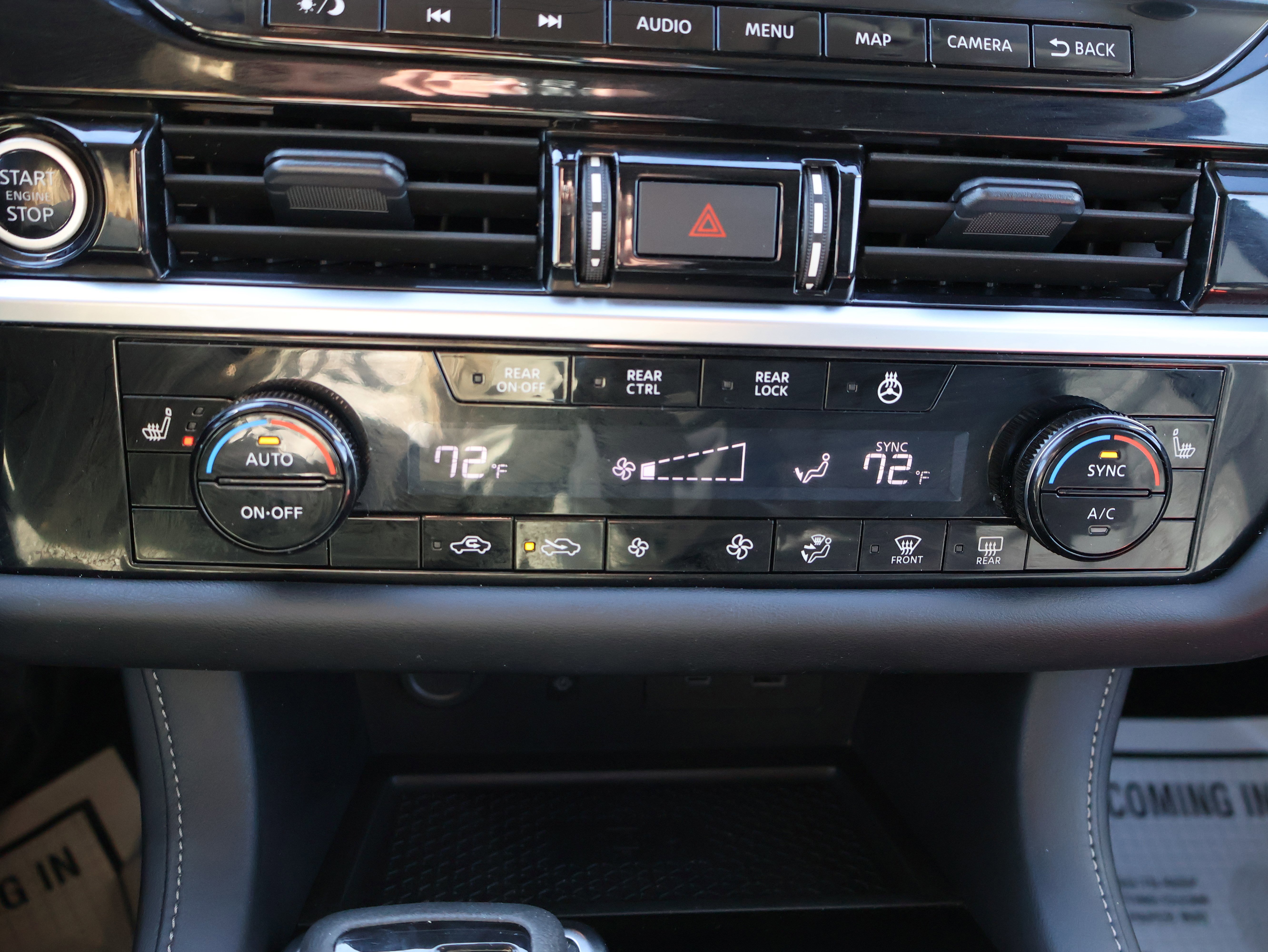 Used 2024 Nissan Pathfinder SL image 25