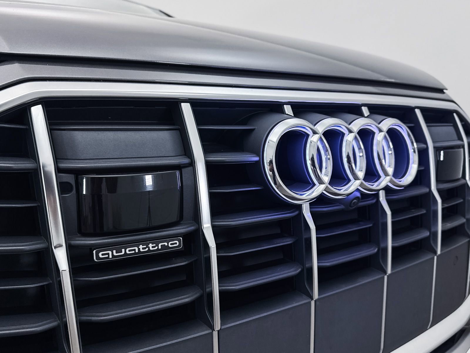 Used 2023 Audi Q7 3.0T Premium Plus AWD/4WD image 10