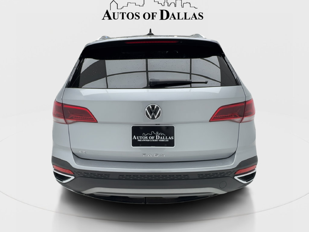 Used 2023 Volkswagen Taos SE w/ Panoramic Sunroof Package FWD image 10